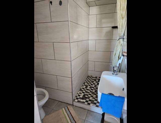 1 BEDROOM PROPERTY TO RENT IN FOREST HILL